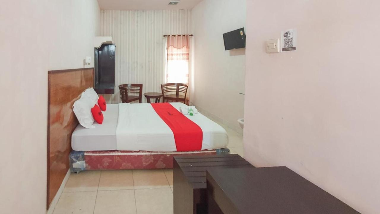 RedDoorz At Pujon Malang Hotel Batu  Bagian luar foto