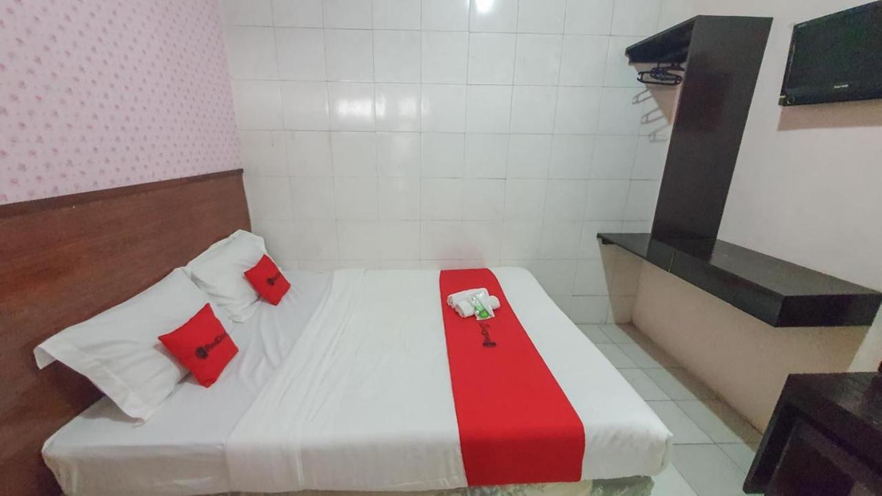 RedDoorz At Pujon Malang Hotel Batu  Bagian luar foto